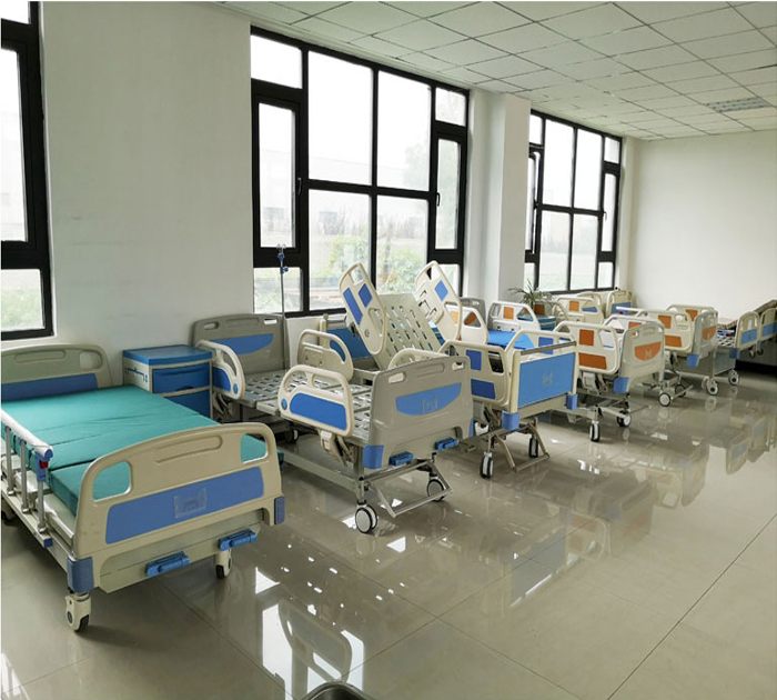 電動(dòng)護理床和手動(dòng)護理床都有哪些特點(diǎn)
