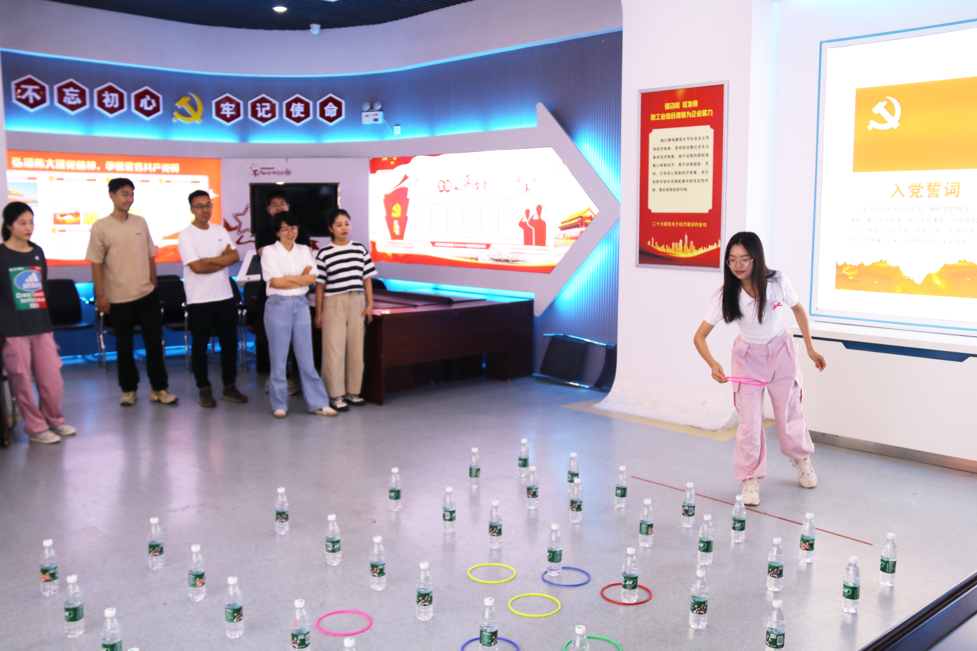 歡樂(lè )套“月”2