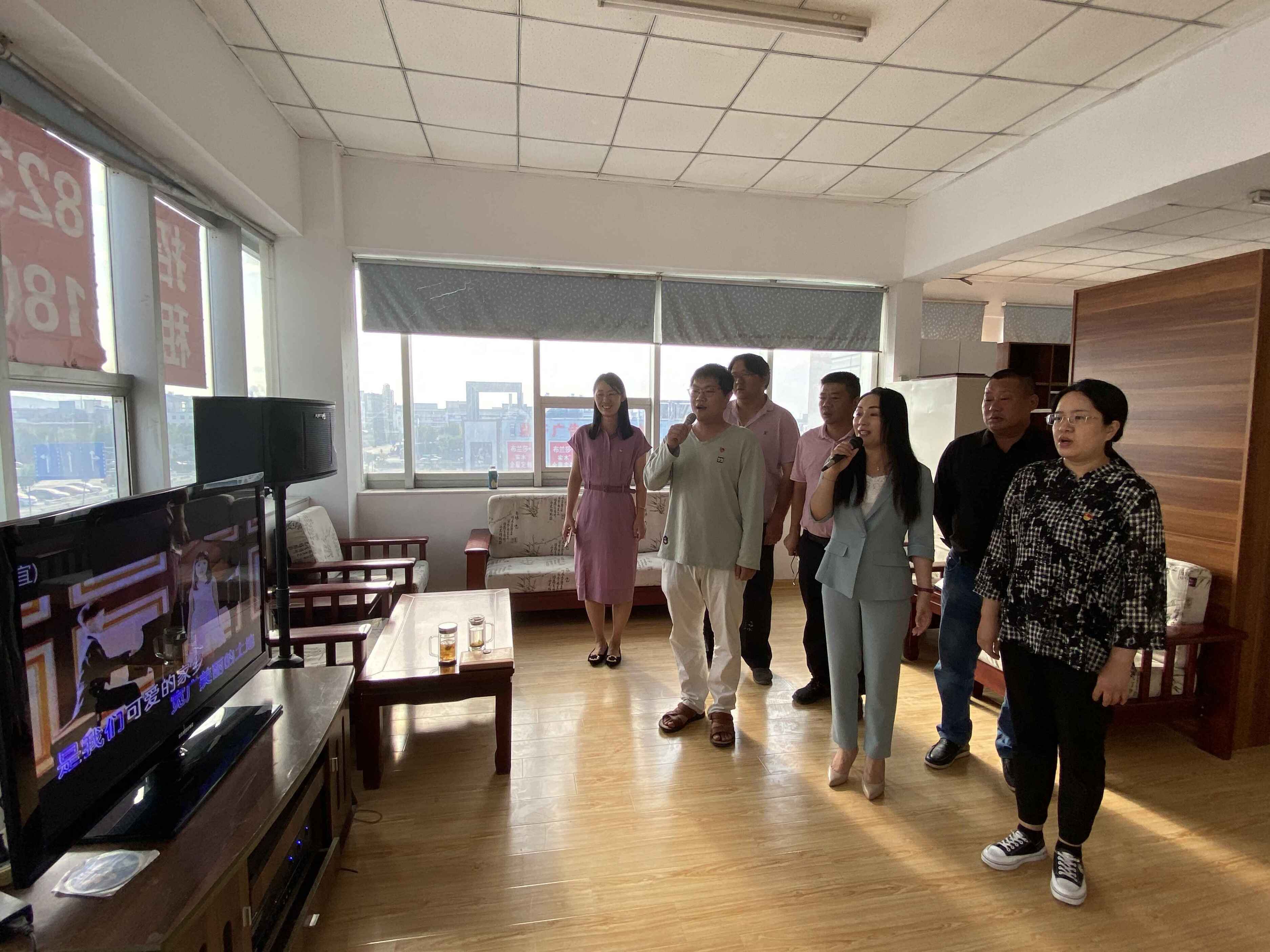 開(kāi)展紅歌、司歌傳唱